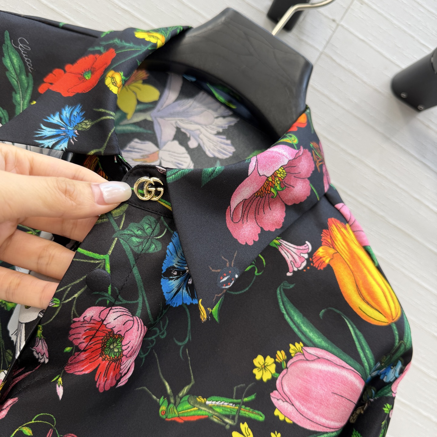 原单品质💕26春夏GG花㚏16姆米真丝衬衫！100%真丝斜纹绸，色彩鲜明个性！气质小翻领经典宽松版型上身