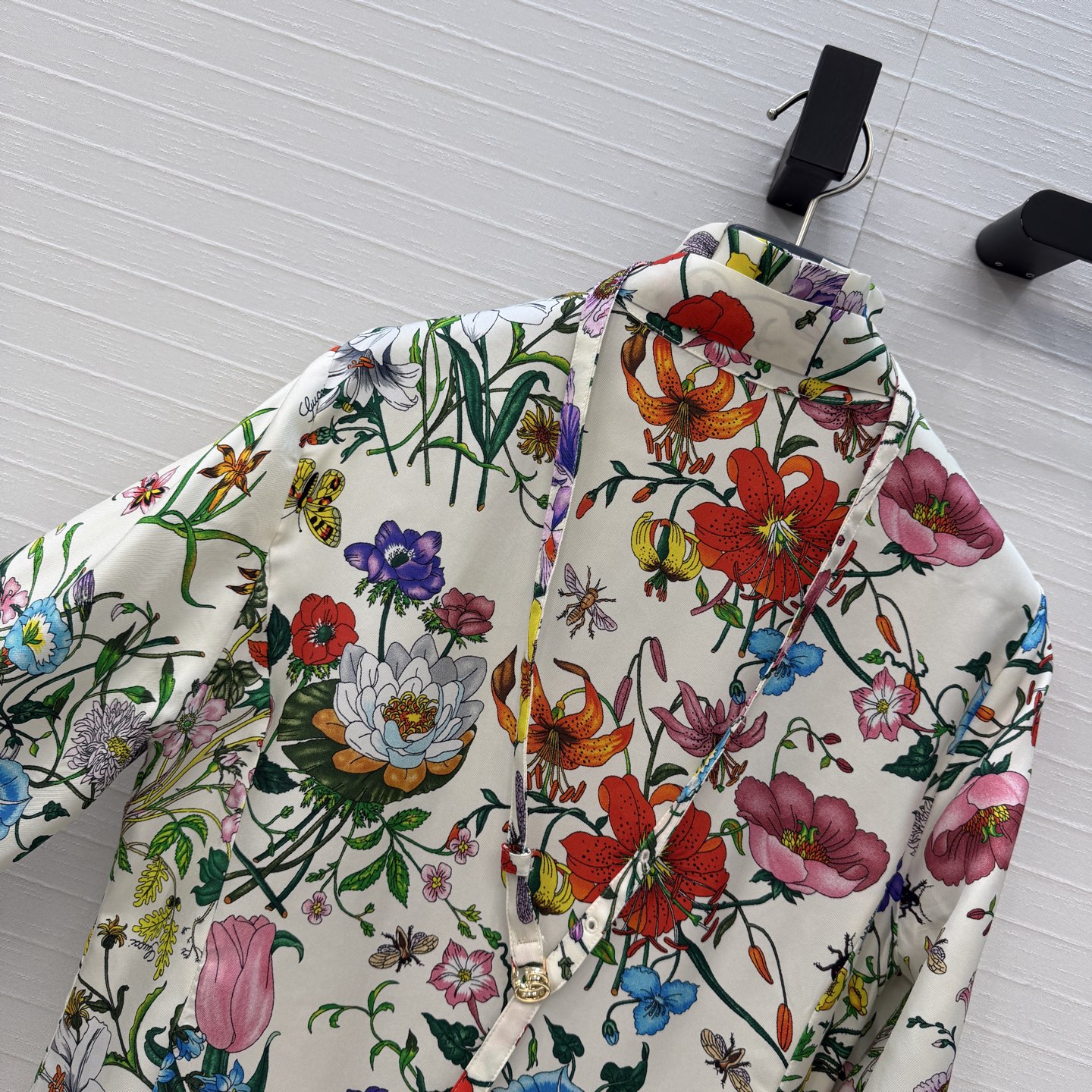 原单品质💕26春夏GG花㚏16姆米真丝衬衫连衣裙！100%真丝斜纹绸，定制压褶工艺花边气质飘带系领 金属