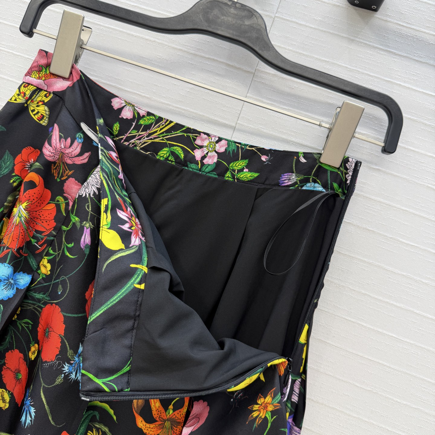 高端原单品质💕26春夏GG花㚏16姆米真丝压褶长半裙！100%真丝斜纹绸，鲜明个性白富美必备神器，压褶裙