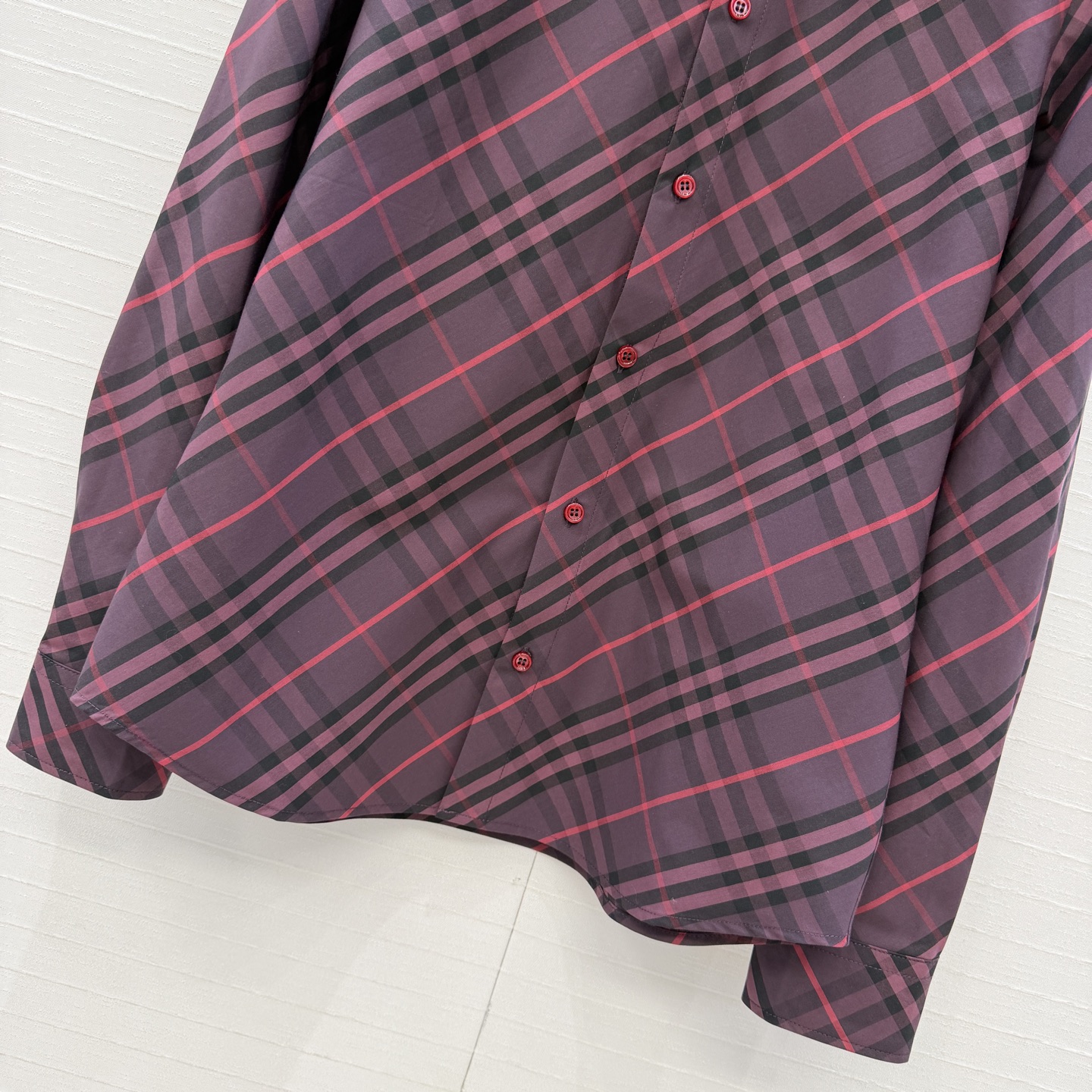 强烈推荐❤Bury*新品经典格纹衬衫，气质修身版型百搭不挑人。上身优雅帅气全新演绎英伦风！进口纯棉面料质