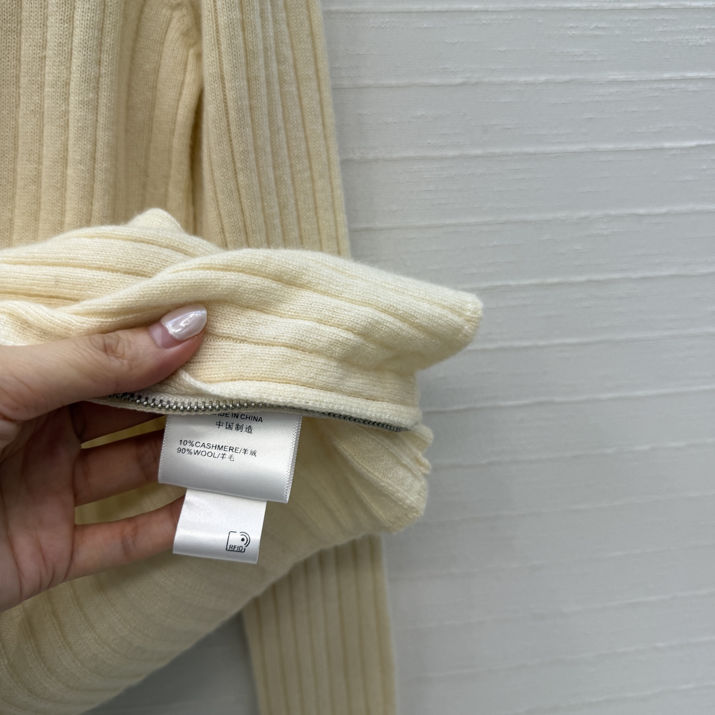 高端原单品质，❤️Lp高智感 老钱风穿搭气质双开拉链开衫小外套，气质叠搭神器。18针坑条工艺进口羊绒羊毛