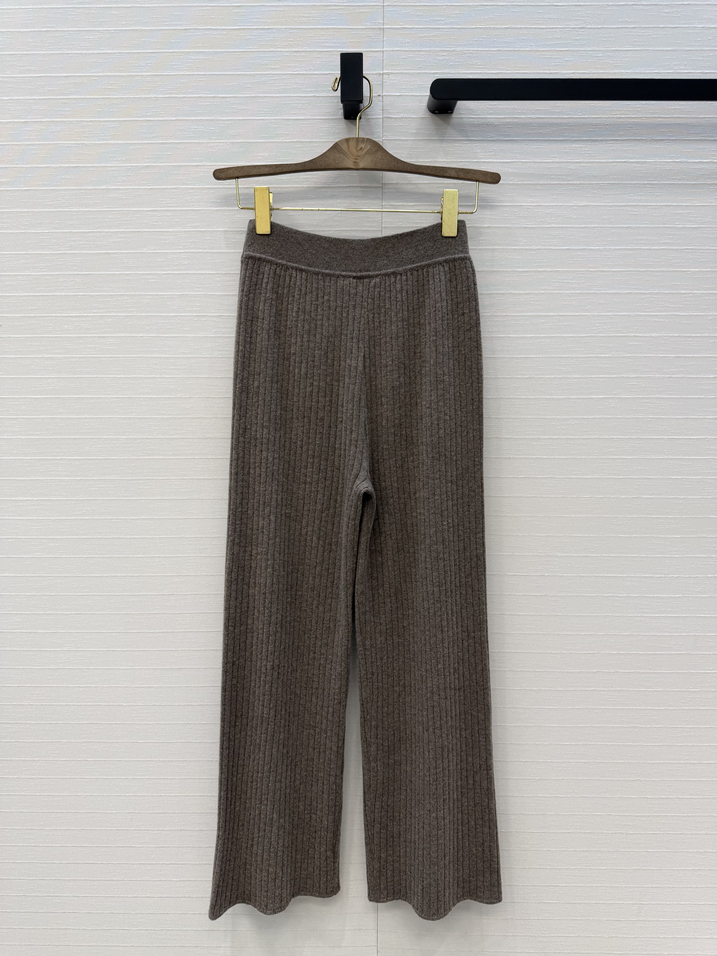 爆款推荐❤️ Lp高智感 老钱风穿搭羊绒针织休闲裤，瑞士机织坑条罗纹翻针工艺 直筒阔腿裤简洁大气！版型上