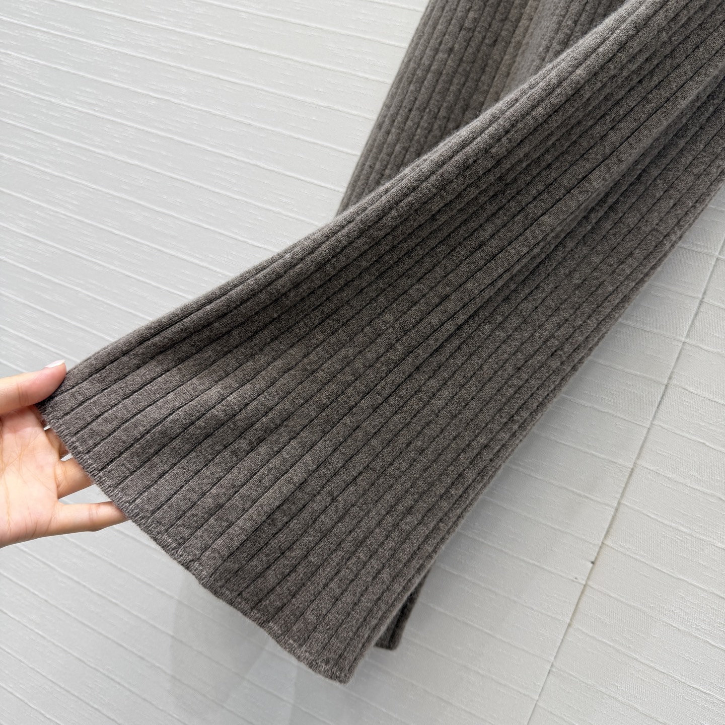 爆款推荐❤️ Lp高智感 老钱风穿搭羊绒针织休闲裤，瑞士机织坑条罗纹翻针工艺 直筒阔腿裤简洁大气！版型上