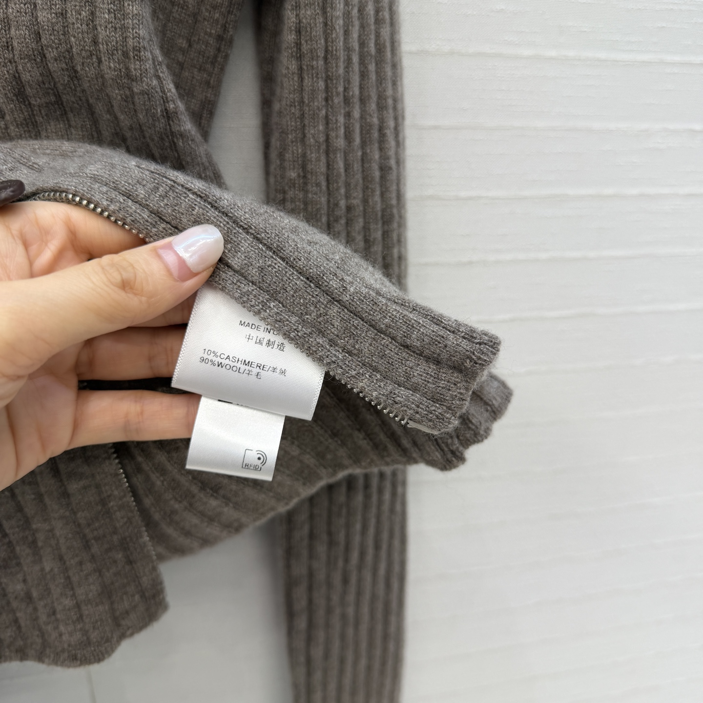 高端原单品质，❤️Lp高智感 老钱风穿搭气质双开拉链开衫小外套，气质叠搭神器。18针坑条工艺进口羊绒羊毛