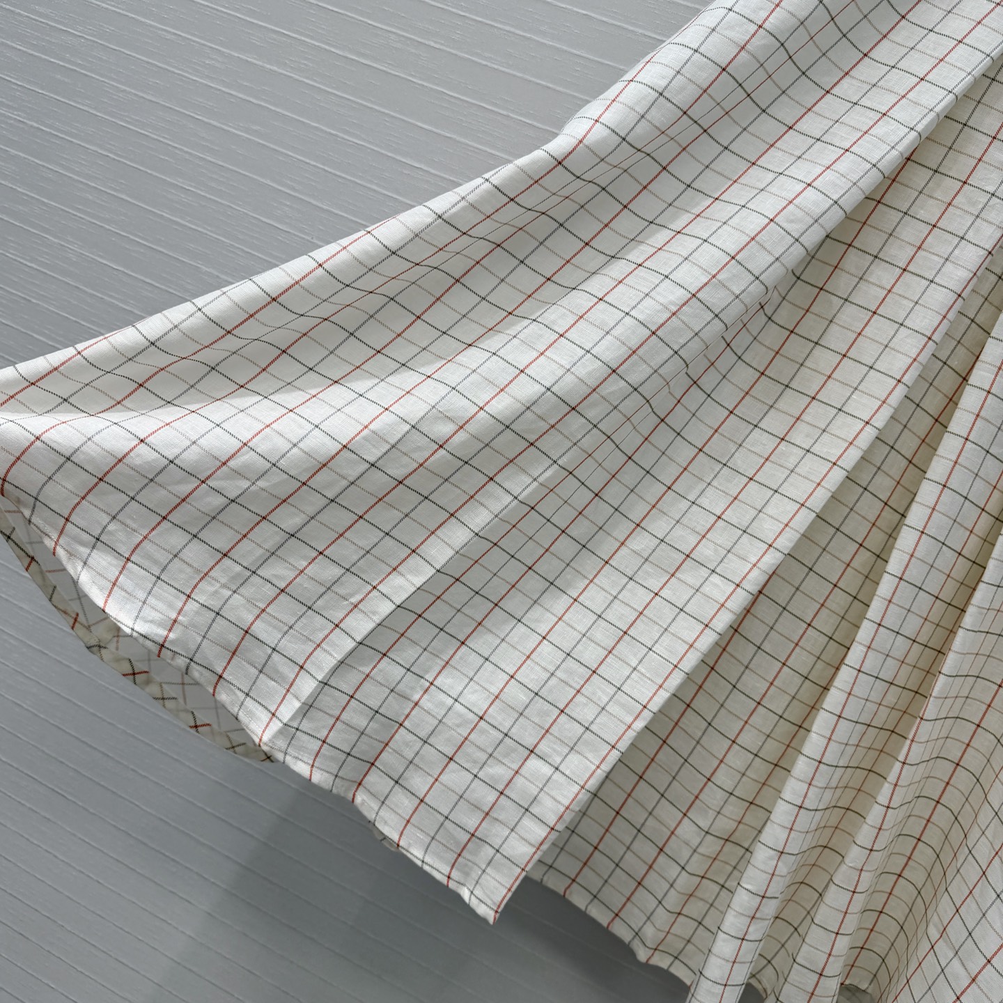 独家首发！高端原单品质❤️Lp高智感穿搭！南法风情氛围感 经典格纹长半裙！进口100%亚麻面料质感轻盈舒