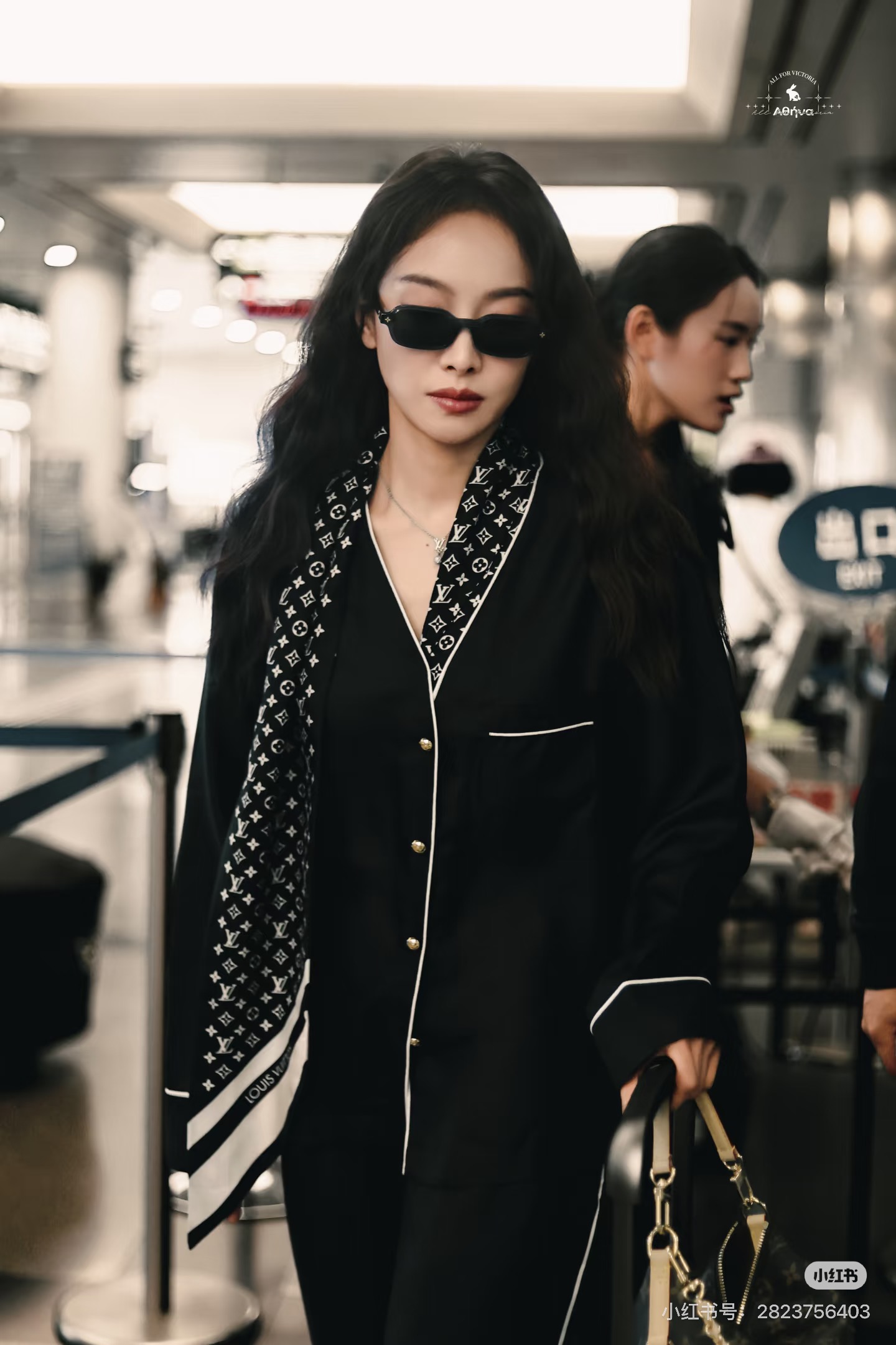 NO:723818,Victoria Victoria's same style, Louis Vuitton-clothing, louis vuitton,19860909宋茜同款,路易威登-服装,louis vuitton,,Women's clothing