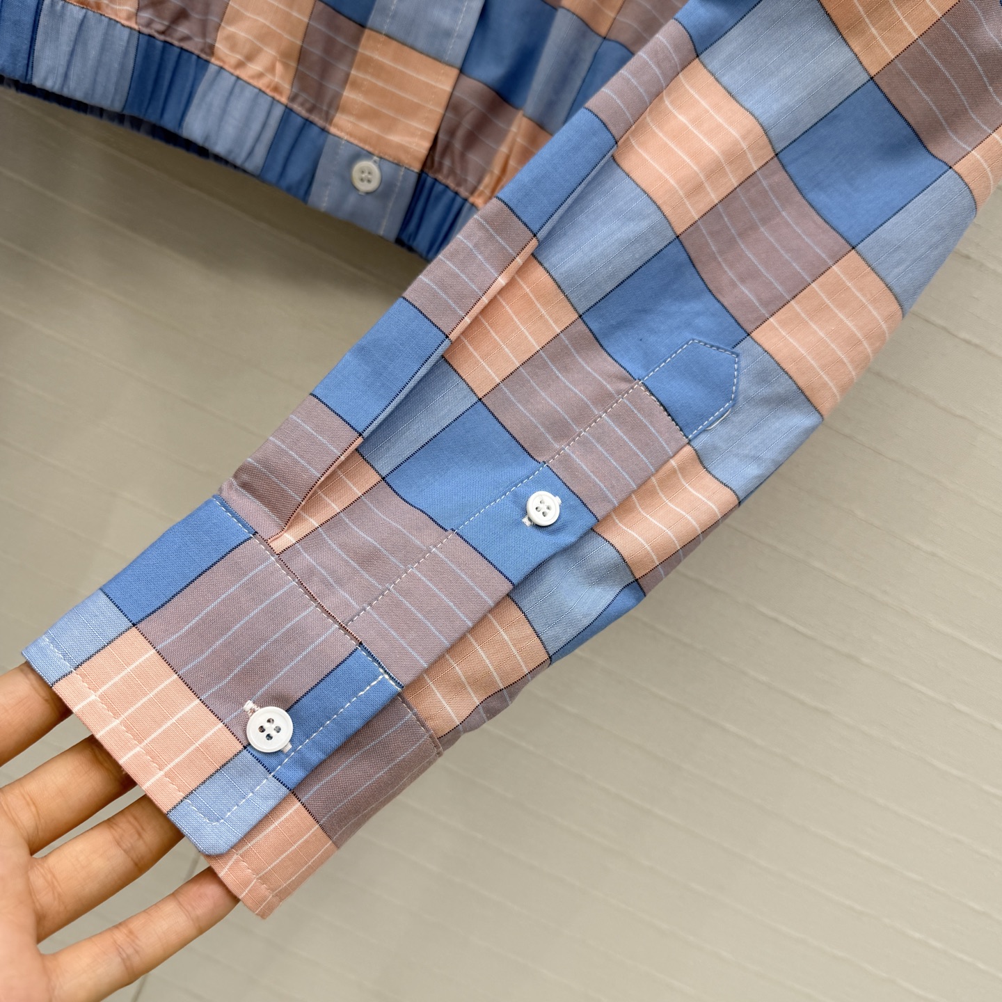 独家首发❤️Pr新品蓝粉格纹衬衫！清新复古的色系超美腻，气质宽松廓形设计松紧腰版型百搭不挑人！可甜可盐气