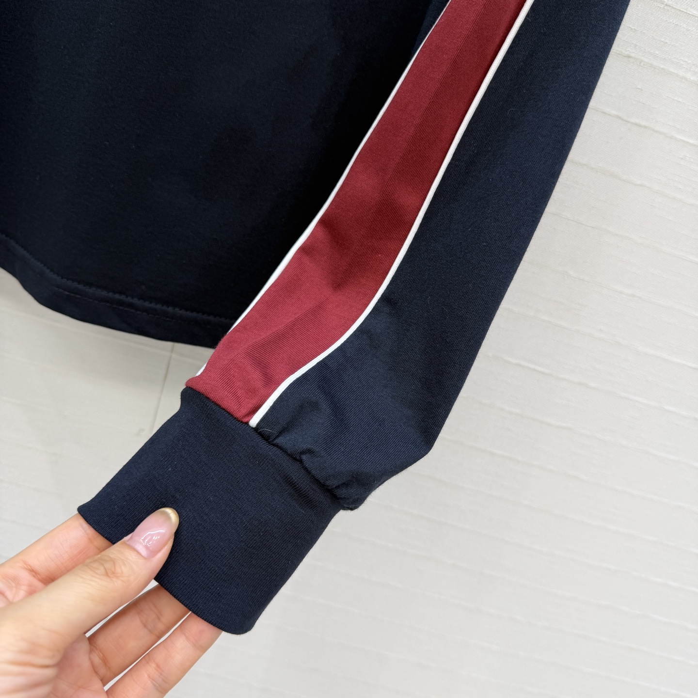 原单品质❤️miu缪系美学穿搭！26早春新品基调长袖T恤，本季必入气质单品！进口100%纯棉面料！撞色设