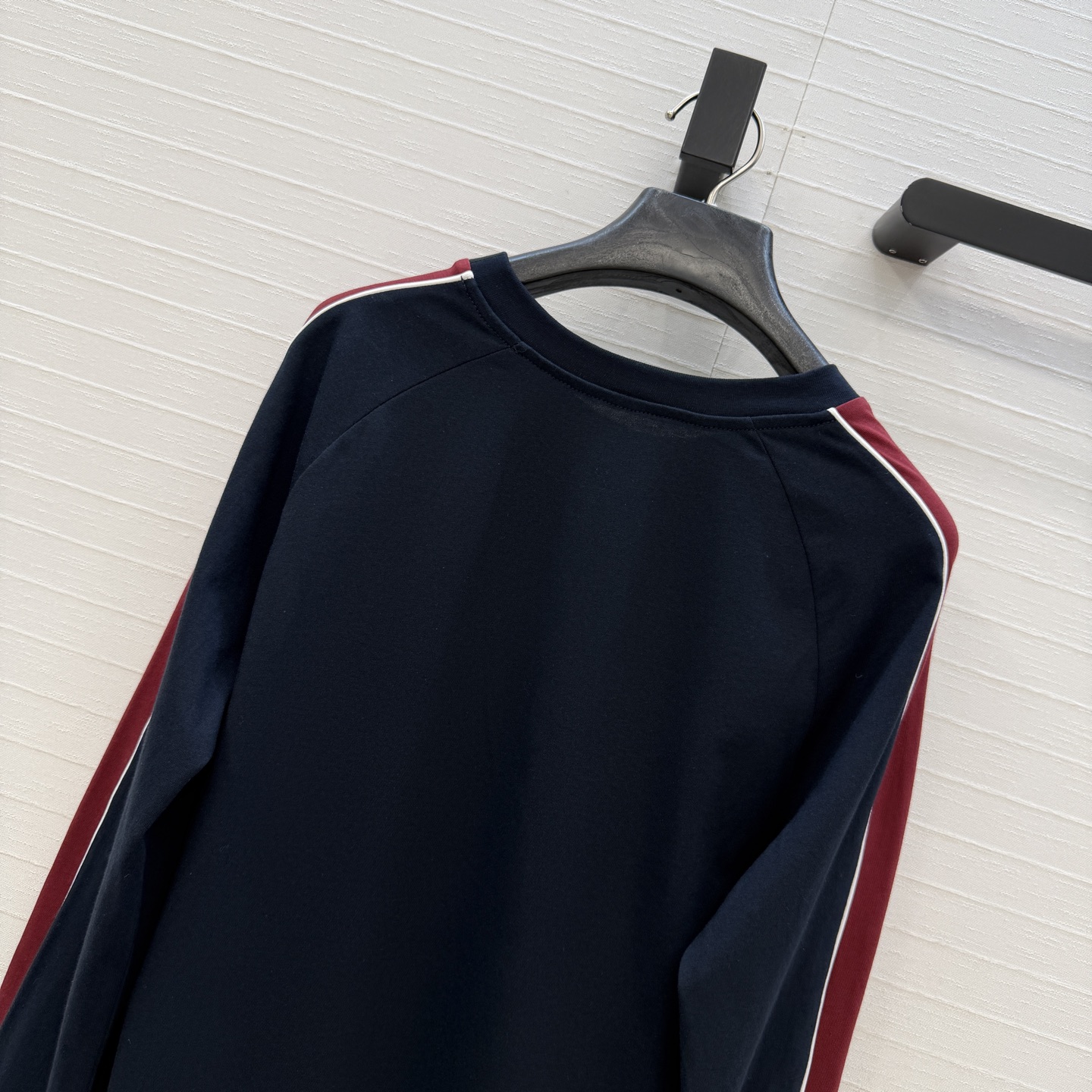 原单品质❤️miu缪系美学穿搭！26早春新品基调长袖T恤，本季必入气质单品！进口100%纯棉面料！撞色设