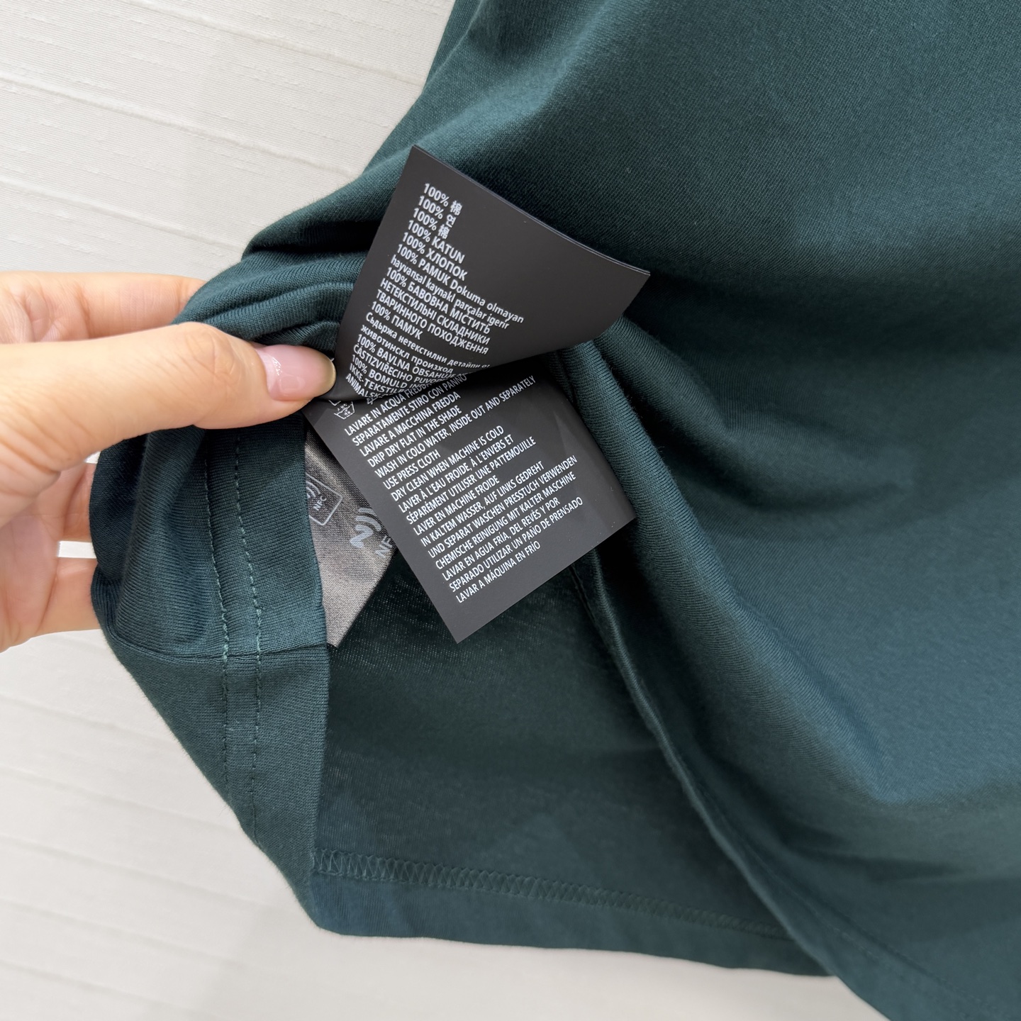 爆单推荐✅原单品质🍓miu系少女！26s早春新品，知识分子时髦风 撞色短袖polo领T恤。休闲减龄又时髦