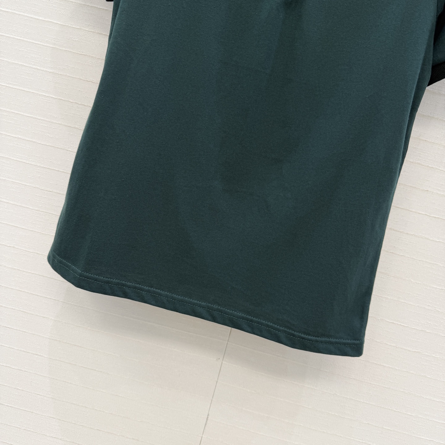 爆单推荐✅原单品质🍓miu系少女！26s早春新品，知识分子时髦风 撞色短袖polo领T恤。休闲减龄又时髦