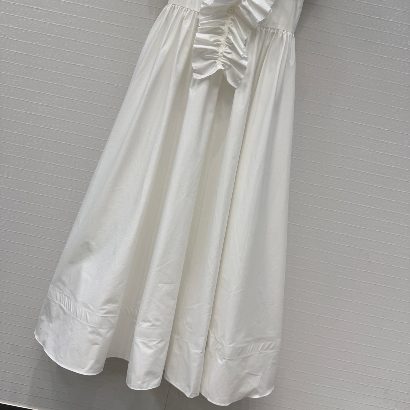 强烈推荐❤️Dio*新品飘带荷叶边立领长裙❤️定位褶皱花边工艺可拆卸多用途，复古宫廷风可甜可盐气质上身美