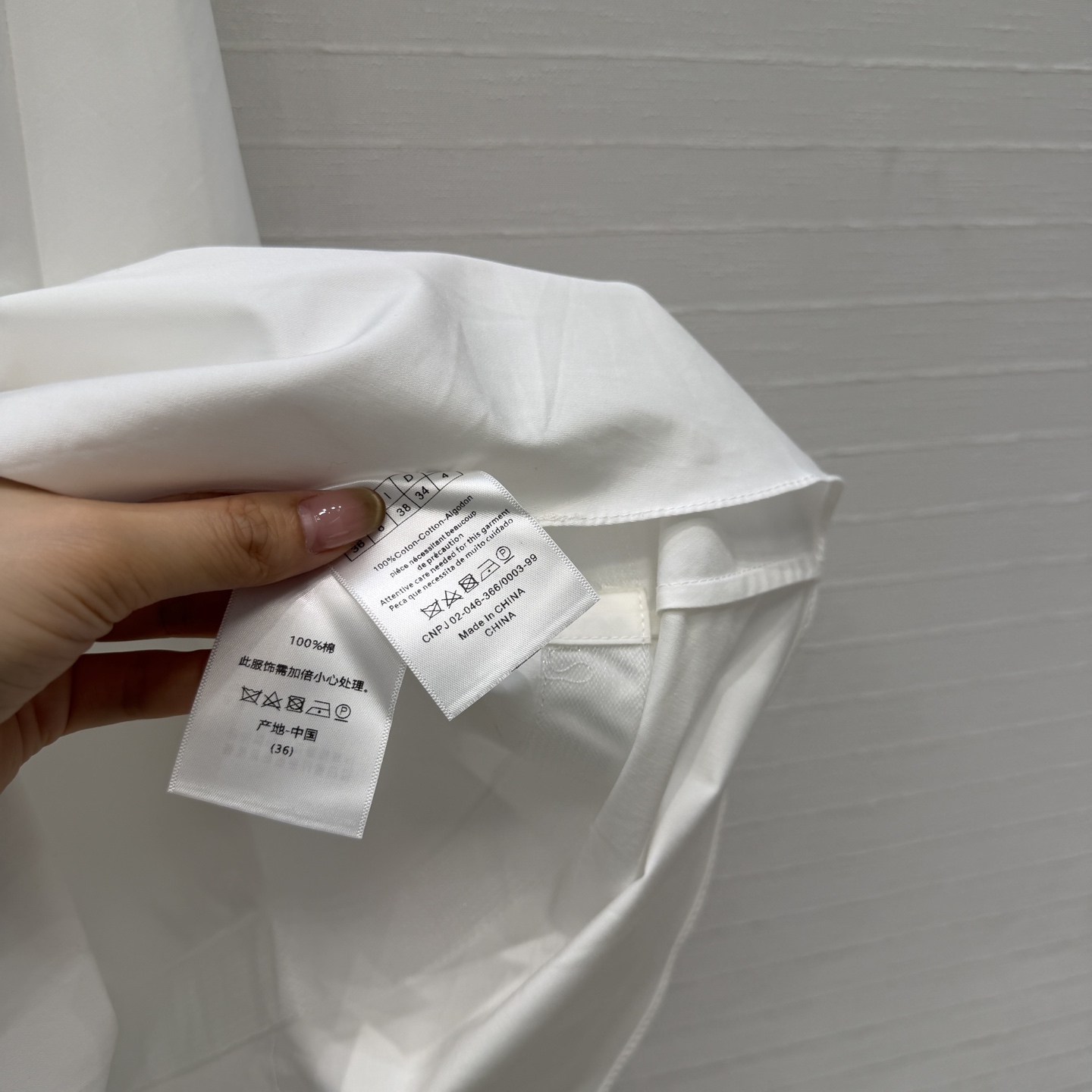 强烈推荐❤️Dio*新品飘带荷叶边立领长裙❤️定位褶皱花边工艺可拆卸多用途，复古宫廷风可甜可盐气质上身美