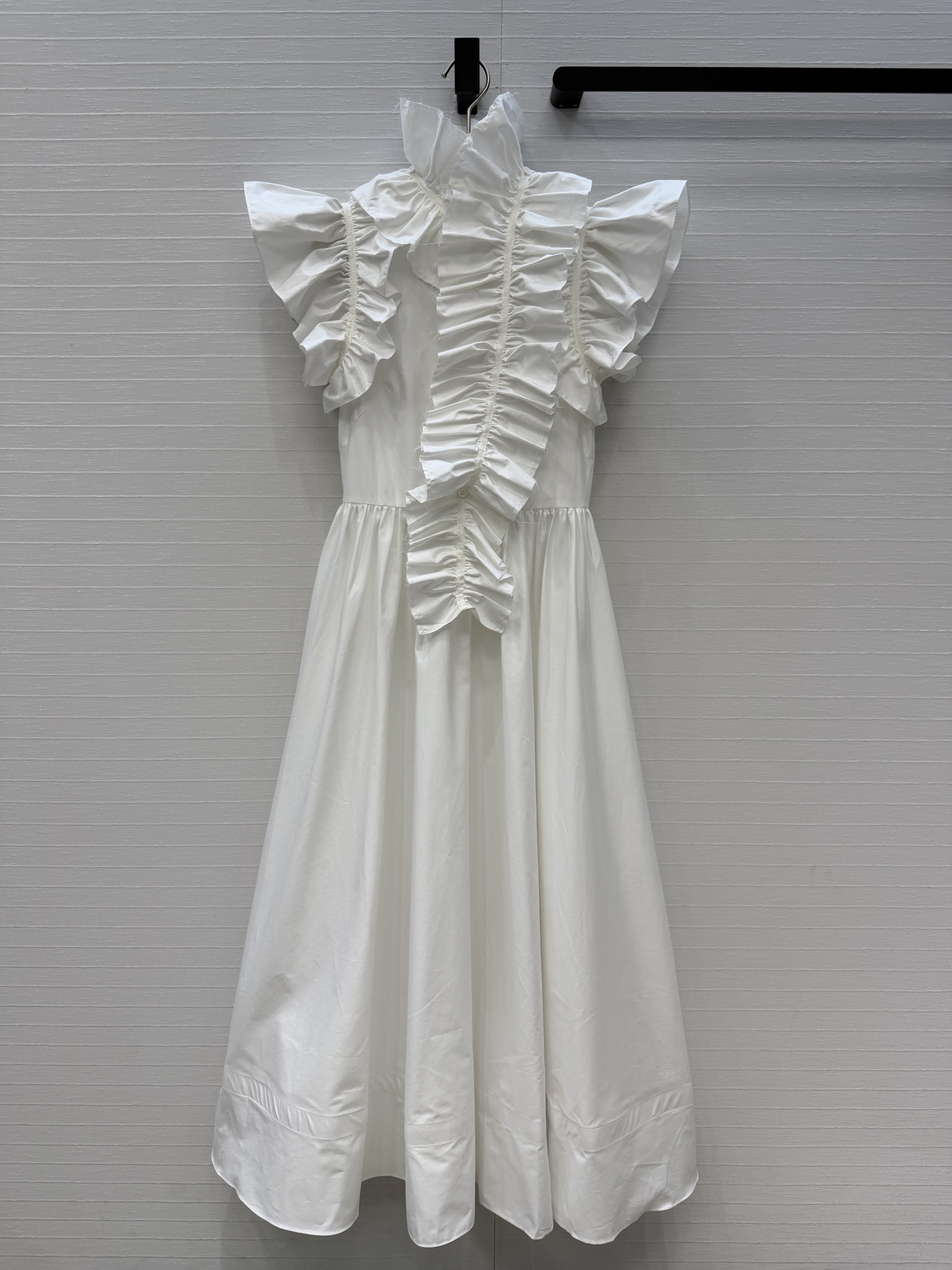 强烈推荐❤️Dio*新品飘带荷叶边立领长裙❤️定位褶皱花边工艺可拆卸多用途，复古宫廷风可甜可盐气质上身美