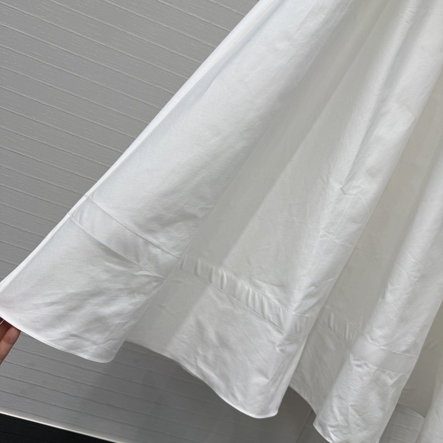 强烈推荐❤️Dio*新品荷叶边立领长裙❤️定位褶皱花边飞袖，复古宫廷风可甜可盐气质上身美到没朋友！收腰大