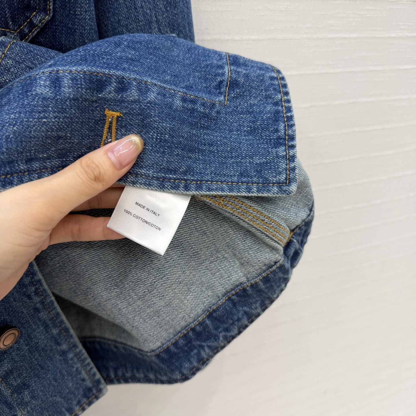 强烈推荐❤️Lp老钱风氛围感户外夹克牛仔外套。原浆复古水洗蓝牛仔。经典拼接灯芯绒翻领夹克帅气又时髦！进口