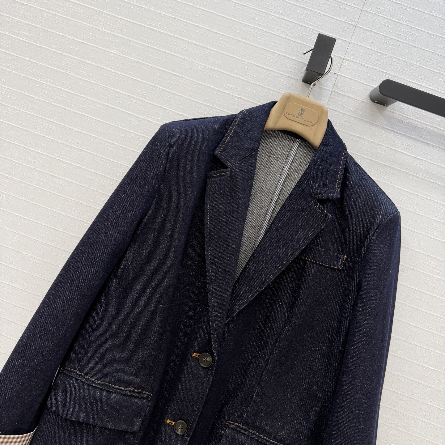 强烈推荐❤️Bc新品格纹拼袖牛仔西装！后领铜链装饰 经典H收腰版型极简主义设计奢华不简，上身干练优雅气场