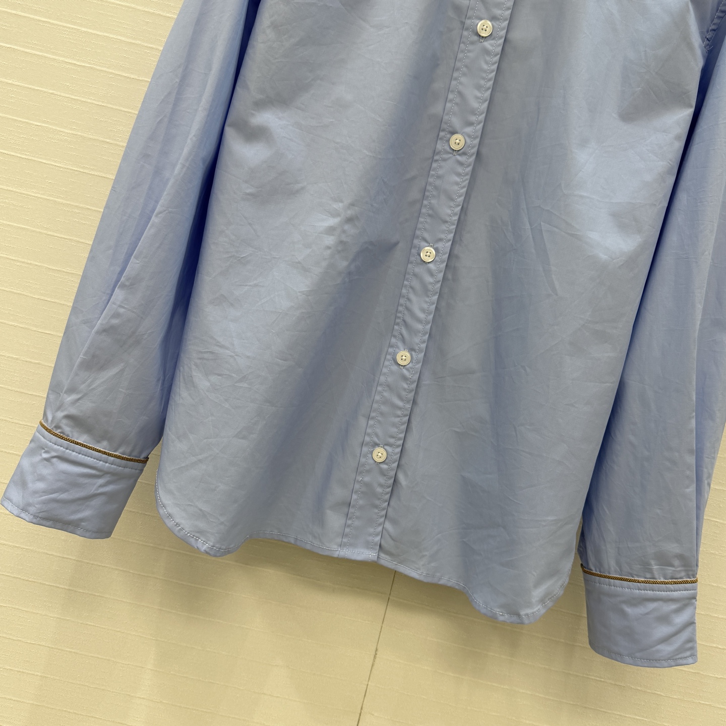 强烈推荐❤️Bc新品长期主义蓝色衬衫！袖口铜链装饰设计意式简约低调，经典版型百搭不挑人，帅气休闲通勤衣橱