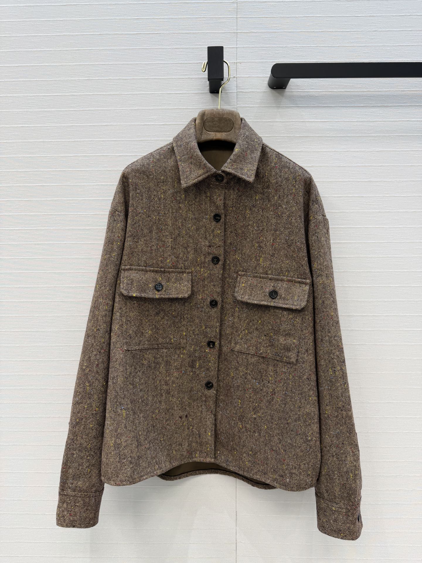 强烈推荐❤️Lp高智感 老钱风穿搭气质工装风衬衫外套，简洁大气经典版型上身高挑又显瘦！优雅百搭不挑人！进