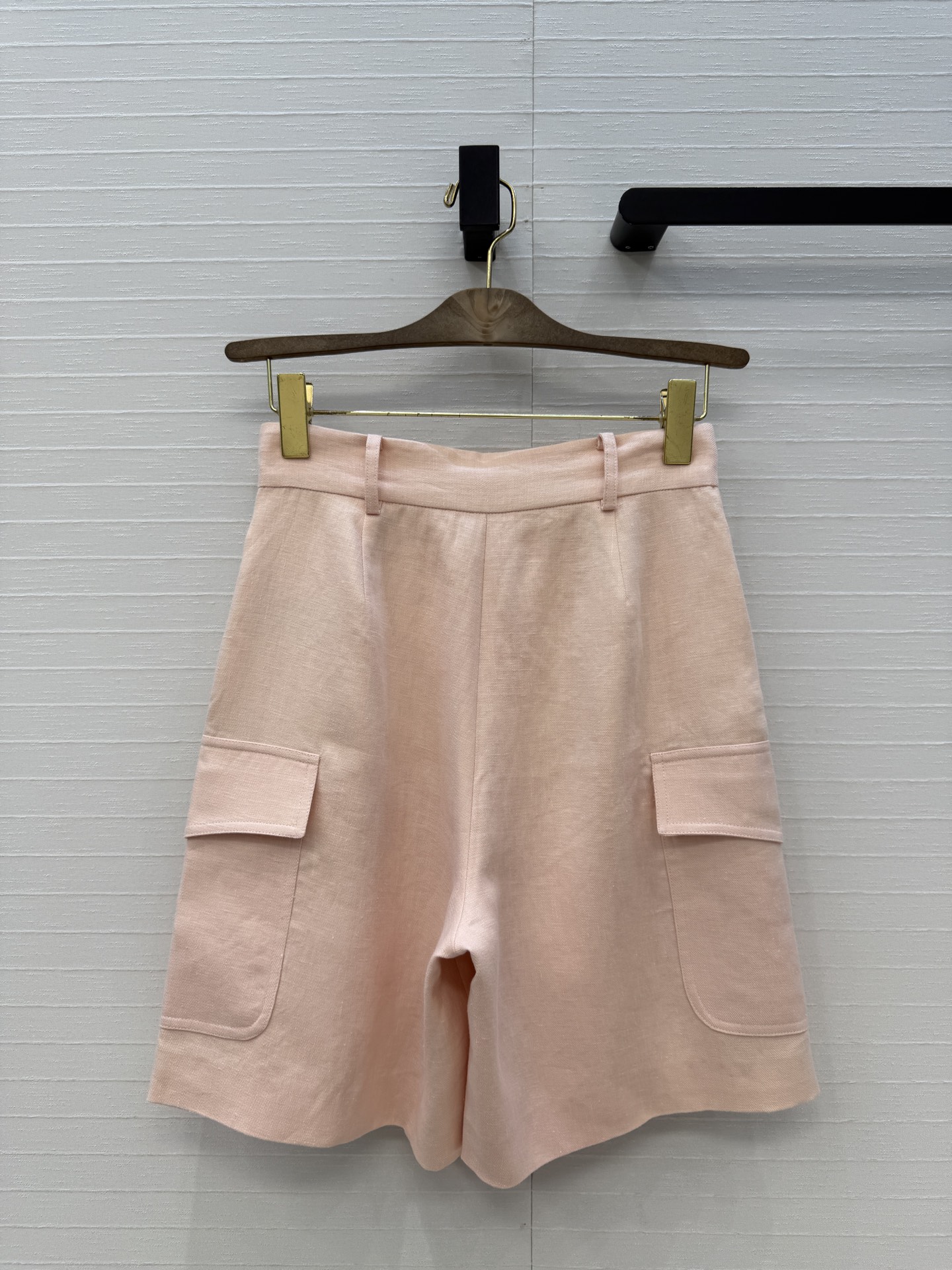 高端原单品质❤️26春款上新Lp高智感穿搭！老钱风氛围感褶裥百慕大短裤。定制baby粉进口亚麻面料轻而柔