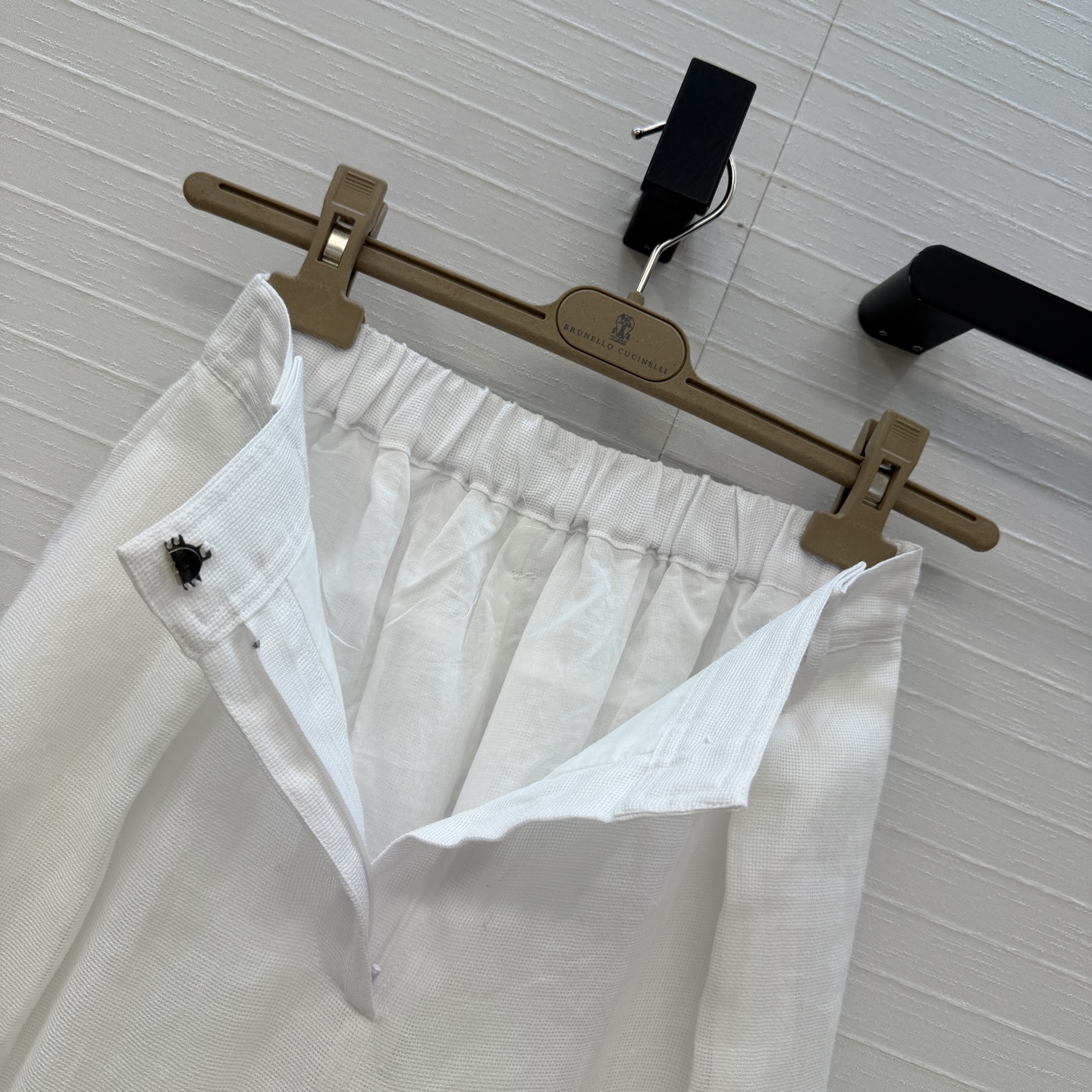 强烈推荐❤️Bc新品 长期主义老钱风穿搭休闲西裤。进口苎麻网眼布 面料轻薄透气质感超赞！松紧腰褶饰直筒阔