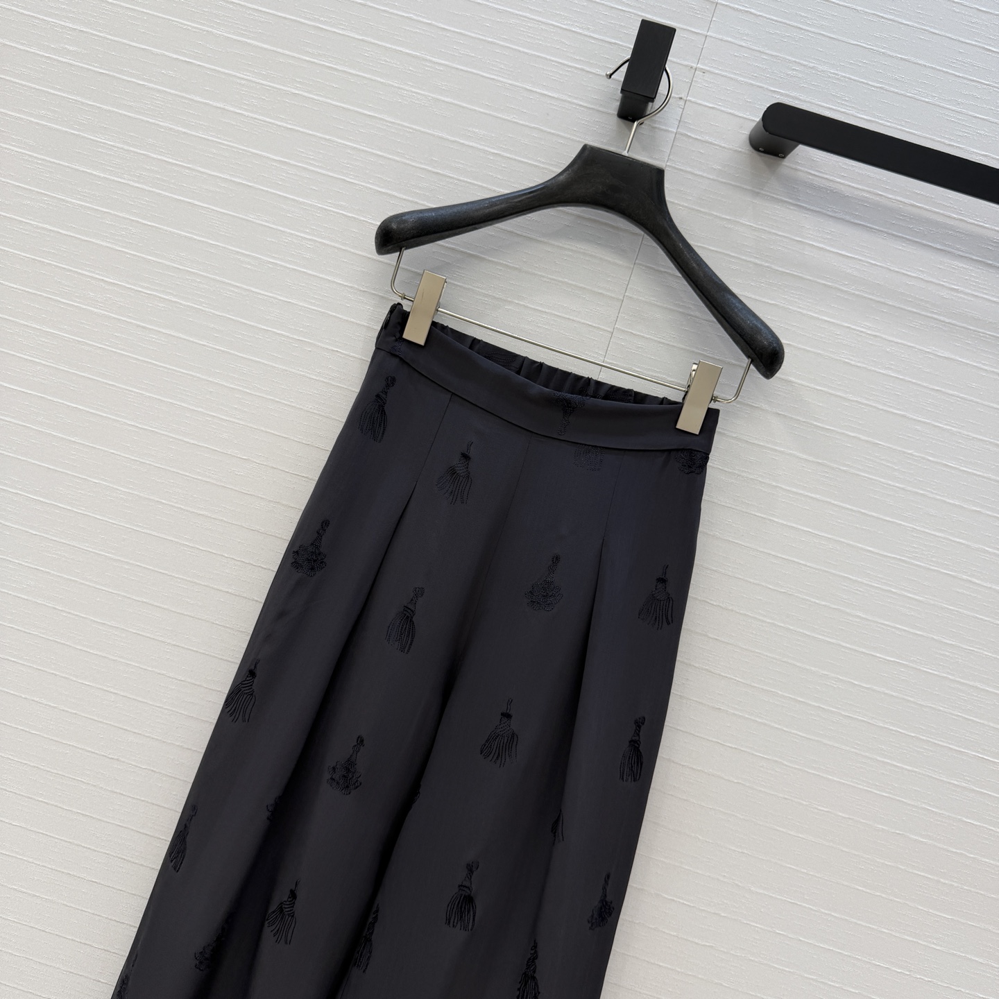 独家首发，原单品质💕 H系新品💕Palefroi Remix图案刺绣真丝阔腿直筒裤！100%真丝 重工立