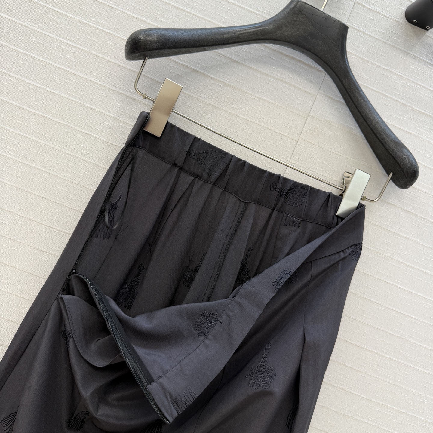 独家首发，原单品质💕 H系新品💕Palefroi Remix图案刺绣真丝阔腿直筒裤！100%真丝 重工立