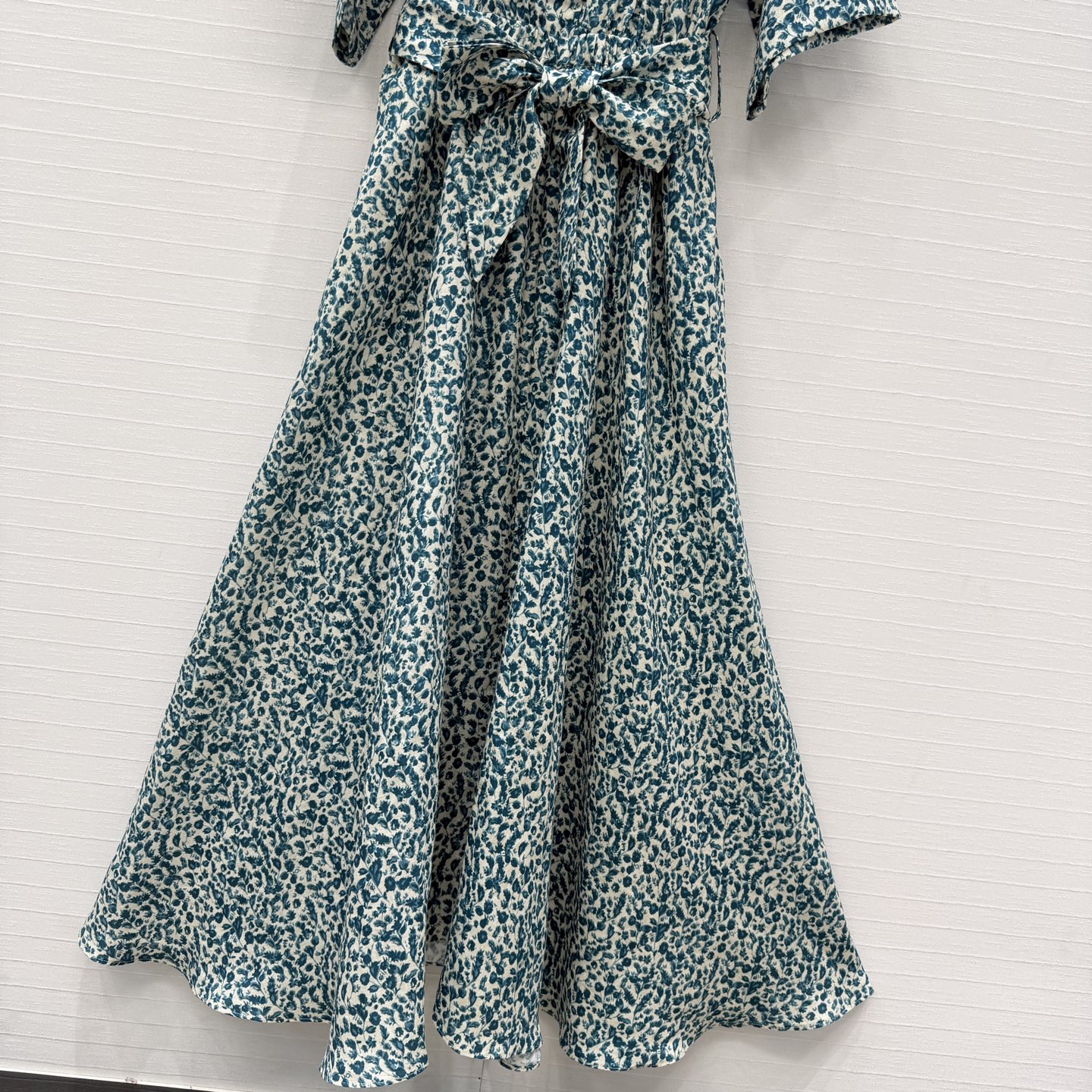 独家首发❤️高端品质，Loro Piana新品南法庄园度假风 慵懒浪漫的小碎花，蓝绿色碎花亚麻连衣裙，系