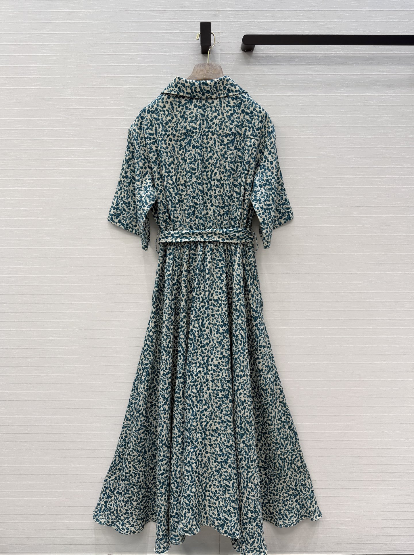 独家首发❤️高端品质，Loro Piana新品南法庄园度假风 慵懒浪漫的小碎花，蓝绿色碎花亚麻连衣裙，系