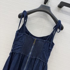 独家首发💋高端原单品质,zm波嘻风💗白富美必入!重工艺通体刺绣牛仔吊带长裙!定制花卉镂空刺绣牛仔面料质感 独家首发💋高端原单品质,zm波嘻风💗白富美必入!重工艺通体刺绣牛仔吊带长裙!定制花卉镂空刺绣牛仔面料质感