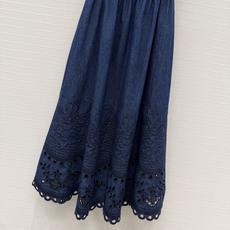 独家首发💋高端原单品质,zm波嘻风💗白富美必入!重工艺通体刺绣牛仔吊带长裙!定制花卉镂空刺绣牛仔面料质感 独家首发💋高端原单品质,zm波嘻风💗白富美必入!重工艺通体刺绣牛仔吊带长裙!定制花卉镂空刺绣牛仔面料质感
