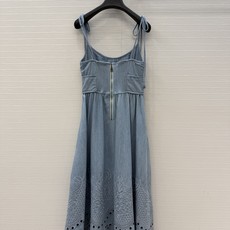 独家首发💋高端原单品质,zm波嘻风💗白富美必入!重工艺通体刺绣牛仔吊带长裙!定制花卉镂空刺绣牛仔面料质感 独家首发💋高端原单品质,zm波嘻风💗白富美必入!重工艺通体刺绣牛仔吊带长裙!定制花卉镂空刺绣牛仔面料质感