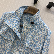 独家首发❤️高端品质,Loro Piana新品南法庄园度假风 慵懒浪漫的小碎花,蓝绿色碎花亚麻旅行者外套 独家首发❤️高端品质,Loro Piana新品南法庄园度假风 慵懒浪漫的小碎花,蓝绿色碎花亚麻旅行者外套