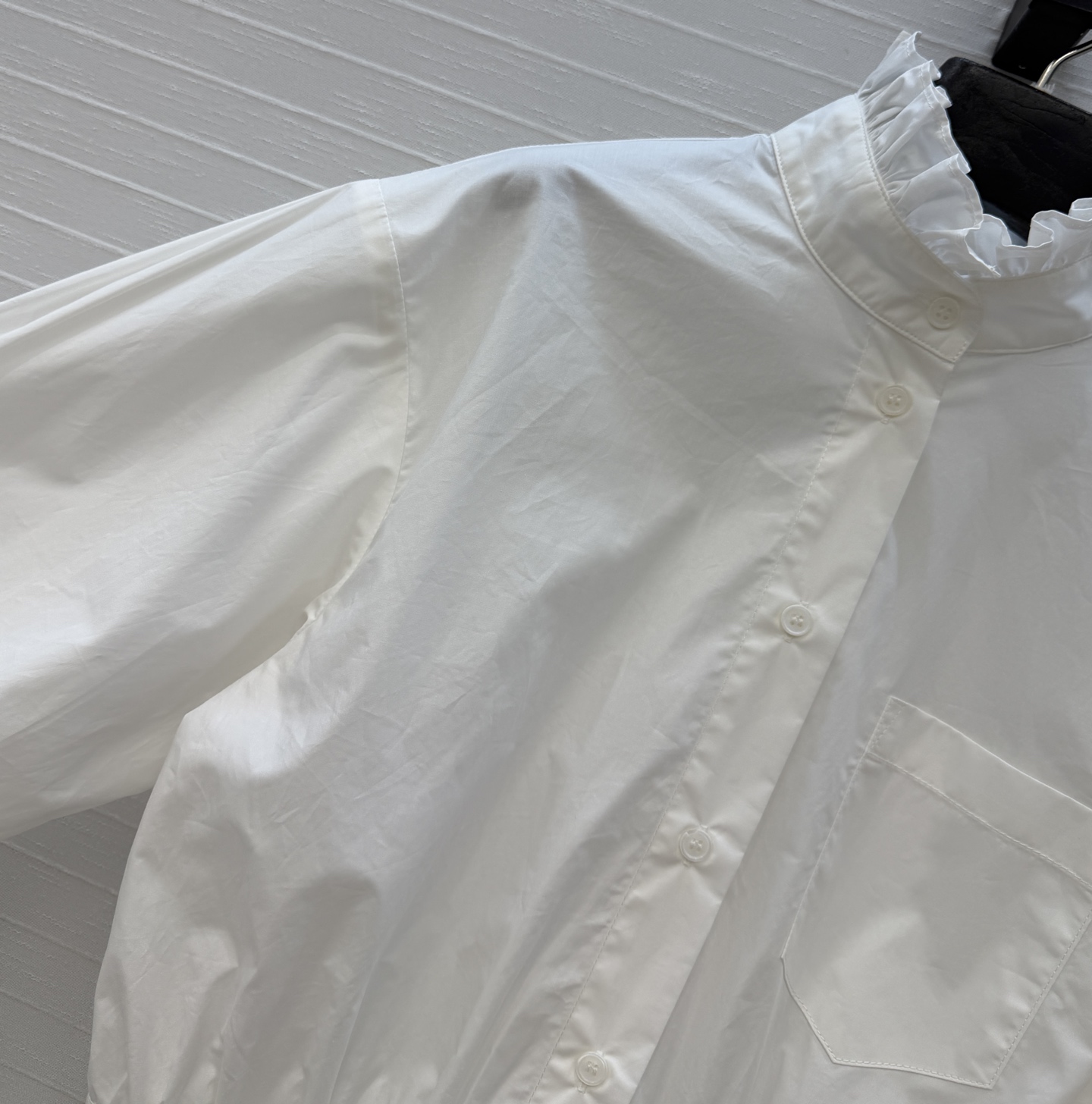 高端品质❤️SLoro Piana*新品宫廷风花边立领白衬衫，法式轻通勤风，优雅复古气质满分！立领褶皱花