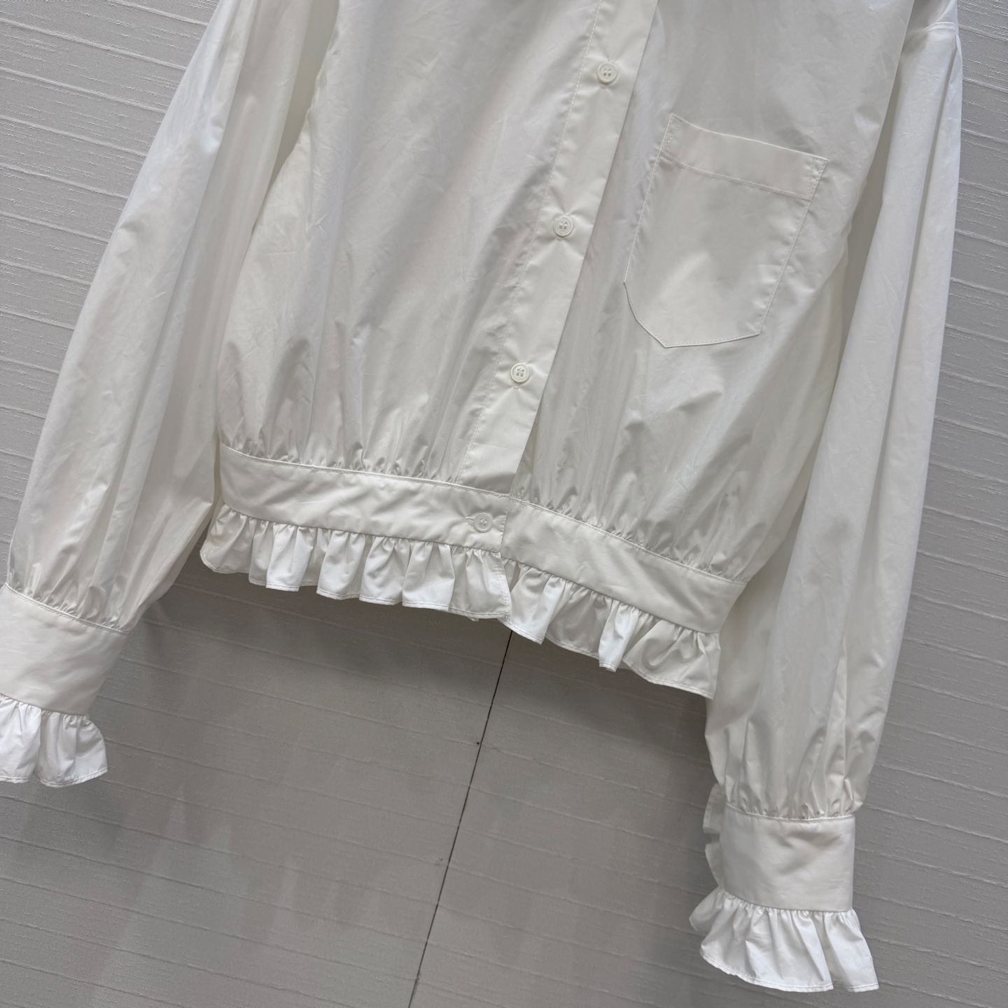 高端品质❤️SLoro Piana*新品宫廷风花边立领白衬衫，法式轻通勤风，优雅复古气质满分！立领褶皱花