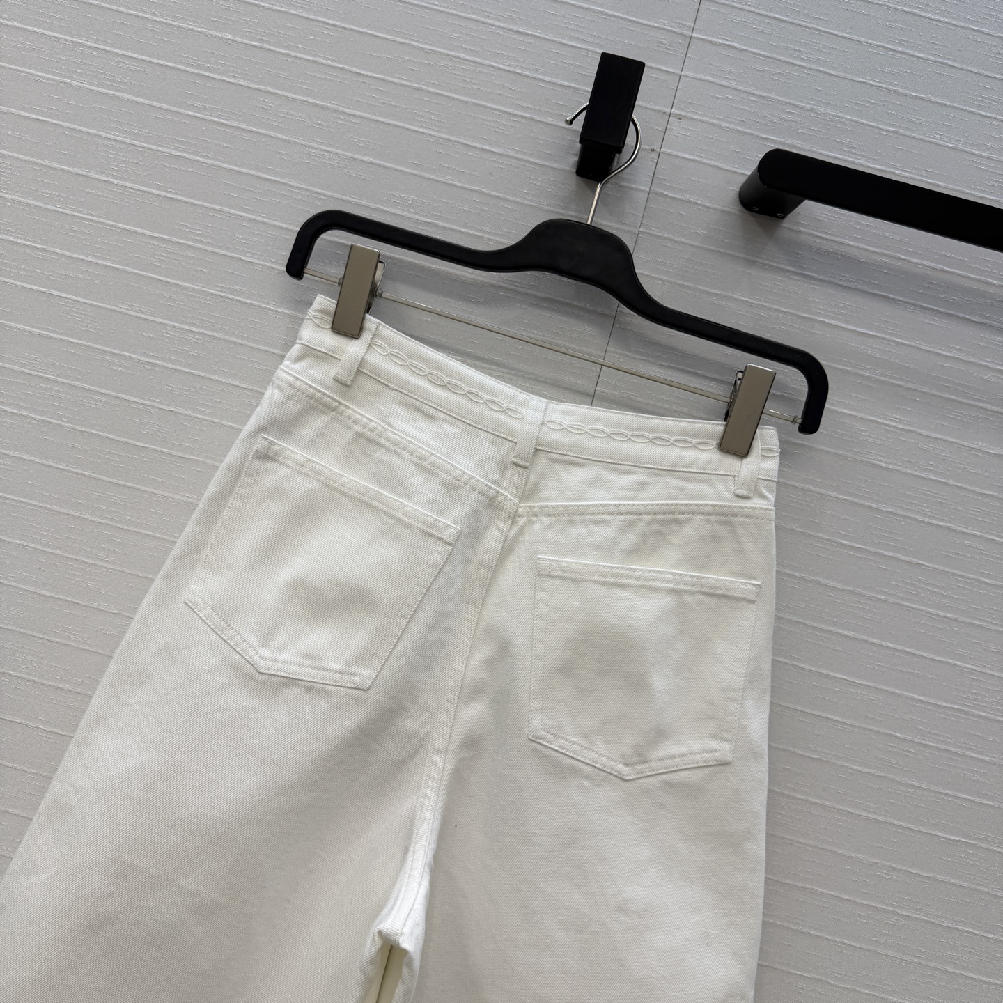 原单品质🍒coco女孩穿搭，26P滚边绞花刺绣百慕大牛仔裤！重工立体绣线滚边刺绣装饰不是普通机绣⚠️ 宽