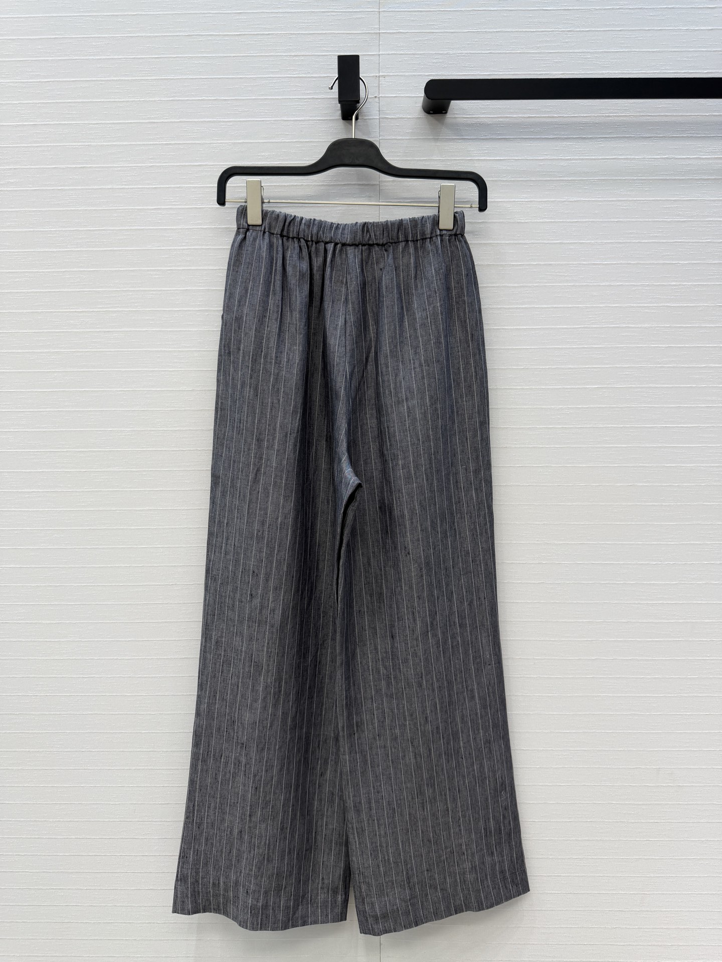 高端品质，Max*26新品，高级感老钱风穿搭，定制亚麻条纹休闲西裤！经典抽绳松紧腰设计宽松直筒裤型！梨形