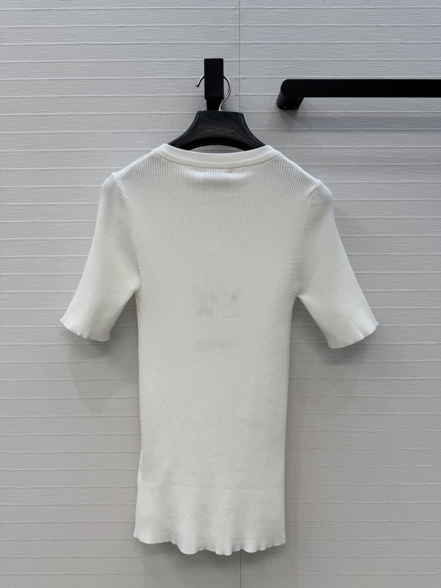 高端品质，Coco*26A手工坊系列新品！水钻花扣针织短袖上衣！💗俏皮又精致，瑞士机工艺进口纱线质感细腻
