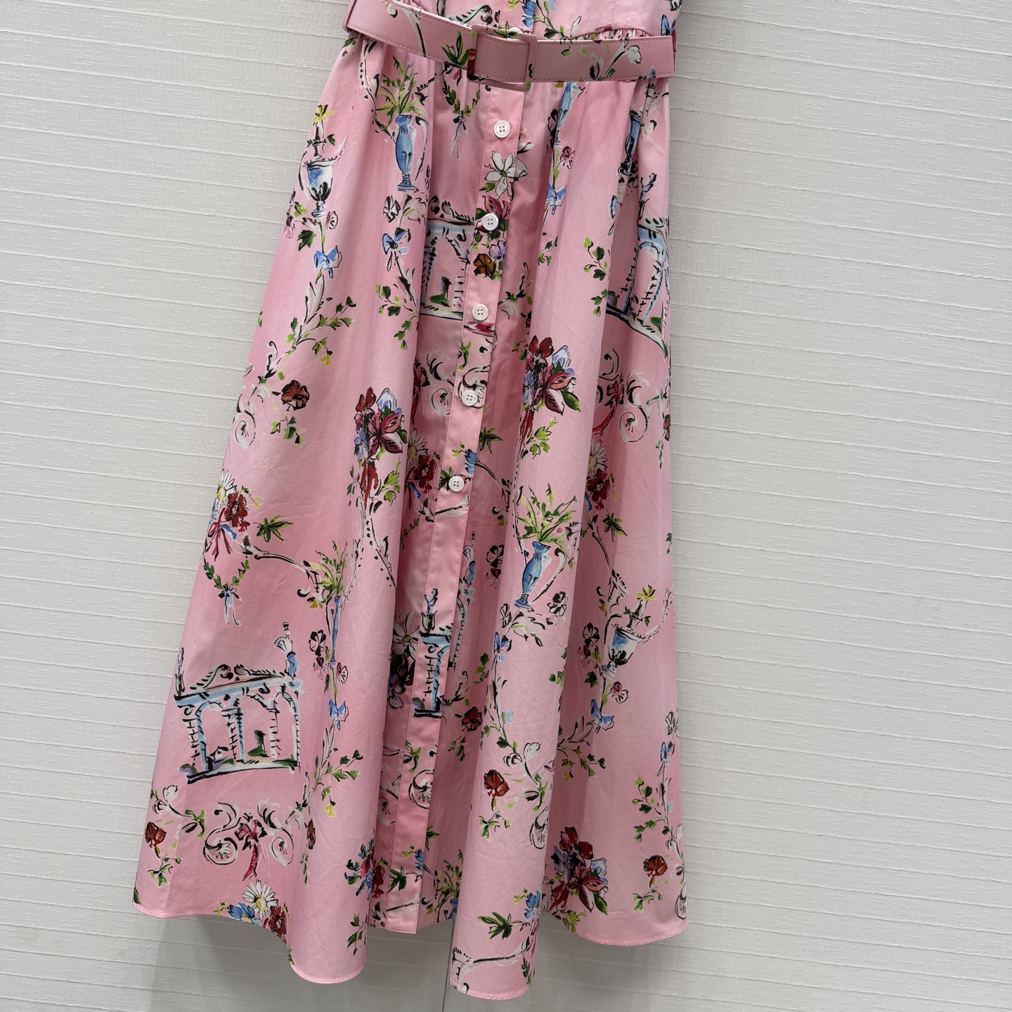 独家首发❤️Dio*26新品 花束印花吊带长裙，法式优雅浪漫氛围感拉满，方领吊带 单排扣收腰A裁裙摆版型