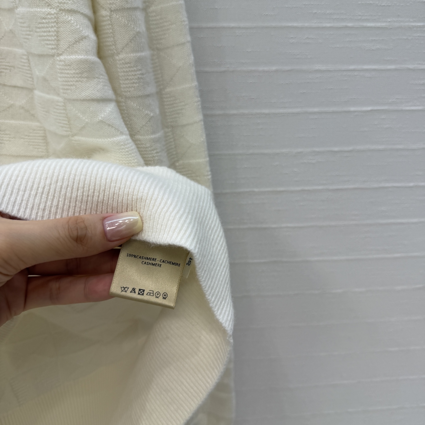 에르메스 여성 가디건 132129 Hermes Cardigan 썸네일 이미지