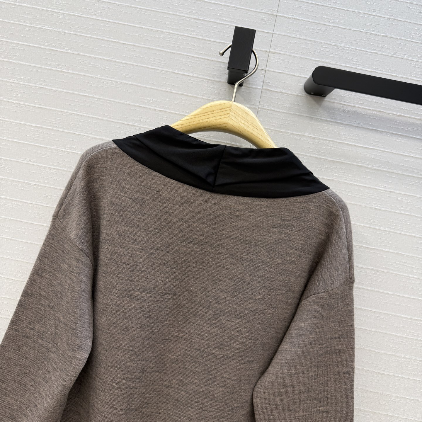 디올 여성 긴팔 131661 Dior Long Sleeve 썸네일 이미지