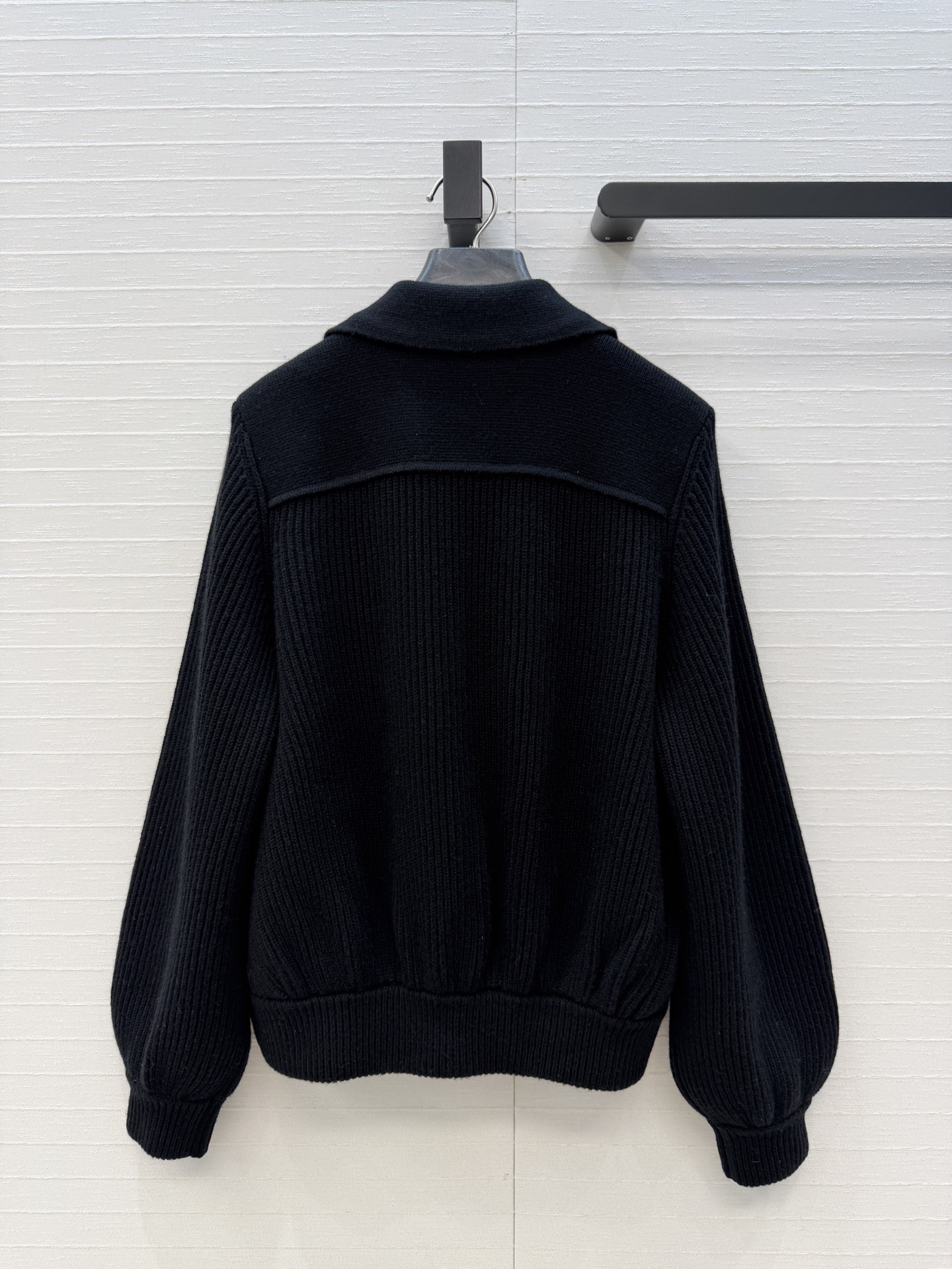 高端原单品质❤️H高智感穿搭！26秋冬新品，经典翻领夹克羊绒外套！品质控必入🌚领肩口袋瑞士机莱卡双织工艺