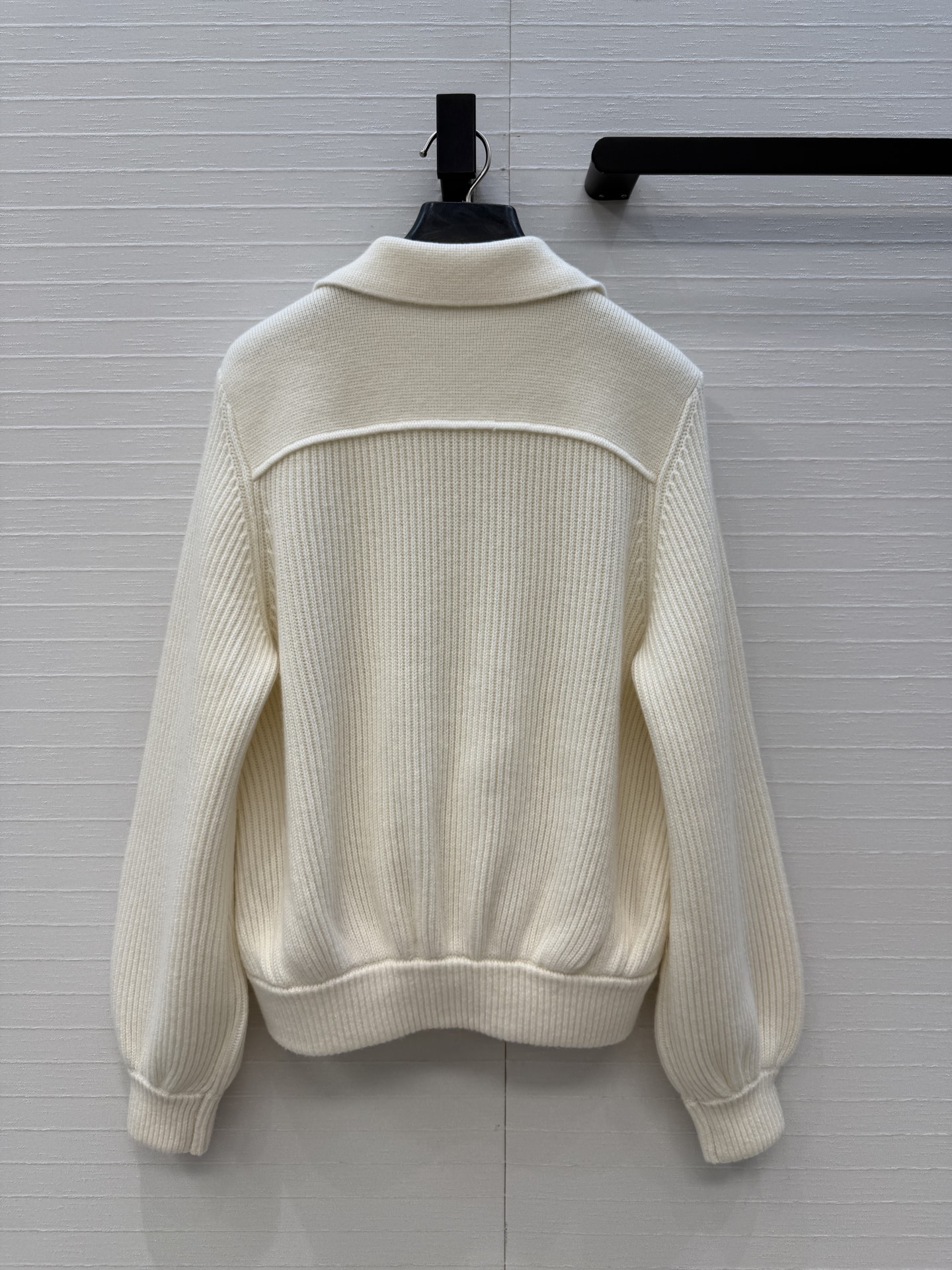 高端原单品质❤️H高智感穿搭！26秋冬新品，经典翻领夹克羊绒外套！品质控必入🌚领肩口袋瑞士机莱卡双织工艺