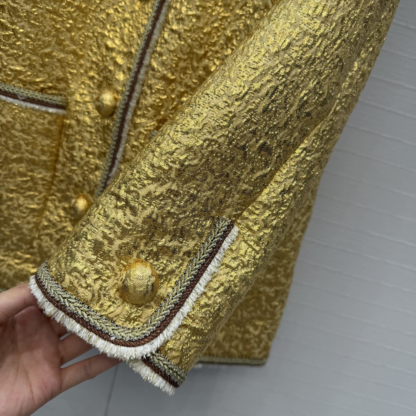 新品❤️V系财阀千金穿搭！金色宫廷风夹克外套！撞色编织带包边工艺法式宫廷风气质名媛白富美必备高级单品！经典H裁版型上身巨