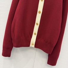 高端原单品质❤️26B早秋🍂新品,Coco海军风翻领针织开衫。瑞士机双织工艺定制进口羊毛羊绒纱线。非常有氛围感减龄穿搭! 高端原单品质❤️26B早秋🍂新品,Coco海军风翻领针织开衫。瑞士机双织工艺定制进口羊毛羊绒纱线。非常有氛围感减龄穿搭!