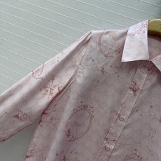 高端品质❤️D*新品七夕系列DiorColibri 图案印花真丝衬衫!100%真丝斜纹绸面料,经典小翻领宽松版型不挑人! 高端品质❤️D*新品七夕系列DiorColibri 图案印花真丝衬衫!100%真丝斜纹绸面料,经典小翻领宽松版型不挑人!