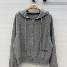 高端原单品质🖤MissD限定系列,秘密花园绝美花㚏刺绣羊绒连帽外套!⚠️瑞士机满幅重工多色定位刺绣工艺花㚏系列超美。白富 高端原单品质🖤MissD限定系列,秘密花园绝美花㚏刺绣羊绒连帽外套!⚠️瑞士机满幅重工多色定位刺绣工艺花㚏系列超美。白富