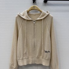 高端原单品质🖤MissD限定系列,羊绒连帽拉链针织外套!⚠️白富美必入!简约高级单品,经典百搭版型气质优雅减龄少女风。搭 高端原单品质🖤MissD限定系列,羊绒连帽拉链针织外套!⚠️白富美必入!简约高级单品,经典百搭版型气质优雅减龄少女风。搭