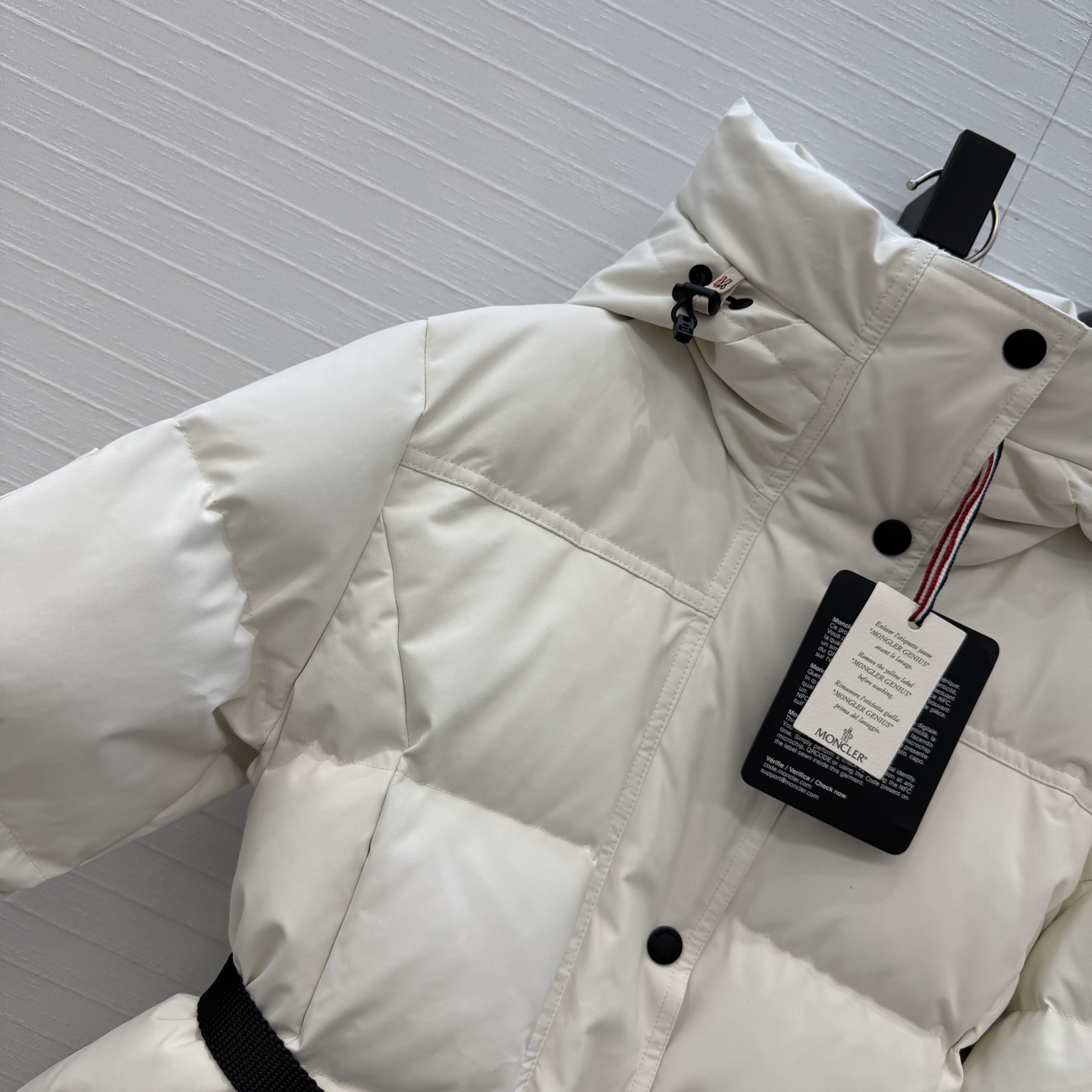 高端品质!Mo新品Salastrains必入滑雪爆款连帽羽绒服!定制温暖兔毛大帽兜!五金配件所有细节处理全面到位 !配送 高端品质!Mo新品Salastrains必入滑雪爆款连帽羽绒服!定制温暖兔毛大帽兜!五金配件所有细节处理全面到位 !配送