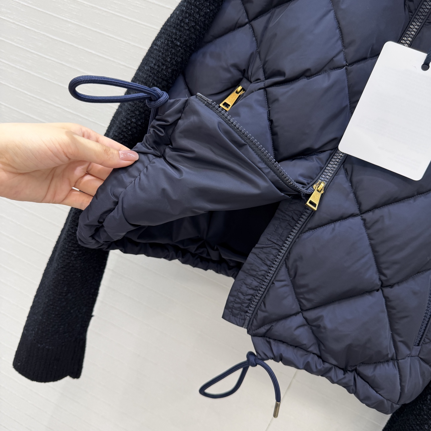 爆单推荐❤️原单品质Moncle*新品结子绒针织拼接绗缝菱格纹羽绒夹克！短款版型百搭不挑人。减龄又时髦。原版定制国标90